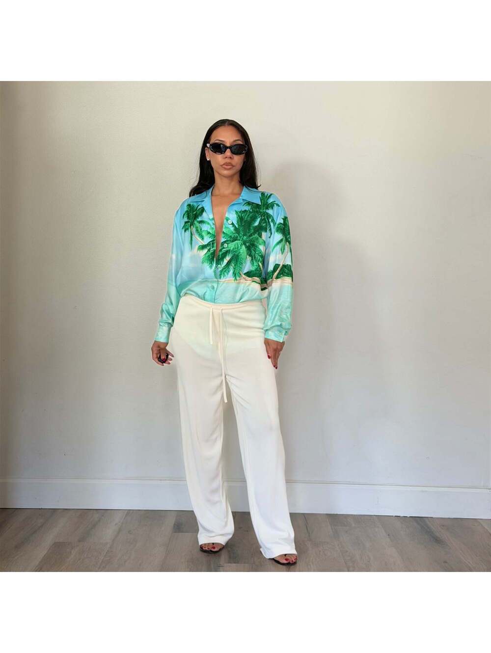 Escada - Picture 7 of 8